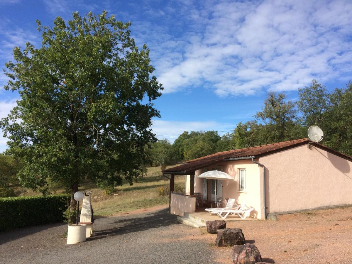 Hotel Les Sentiers Du Causse Lentillac du Causse Exterior foto