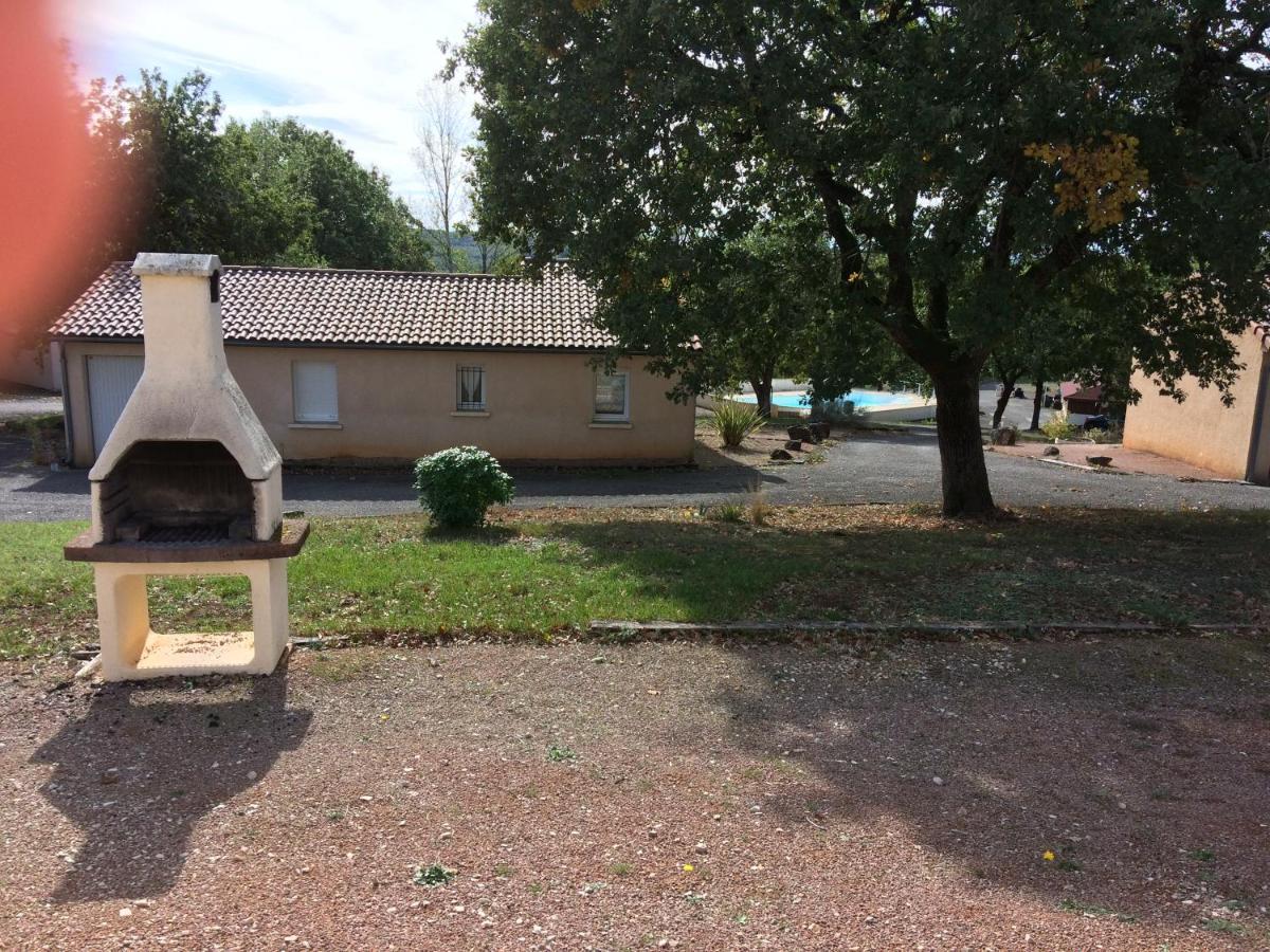 Hotel Les Sentiers Du Causse Lentillac du Causse Exterior foto