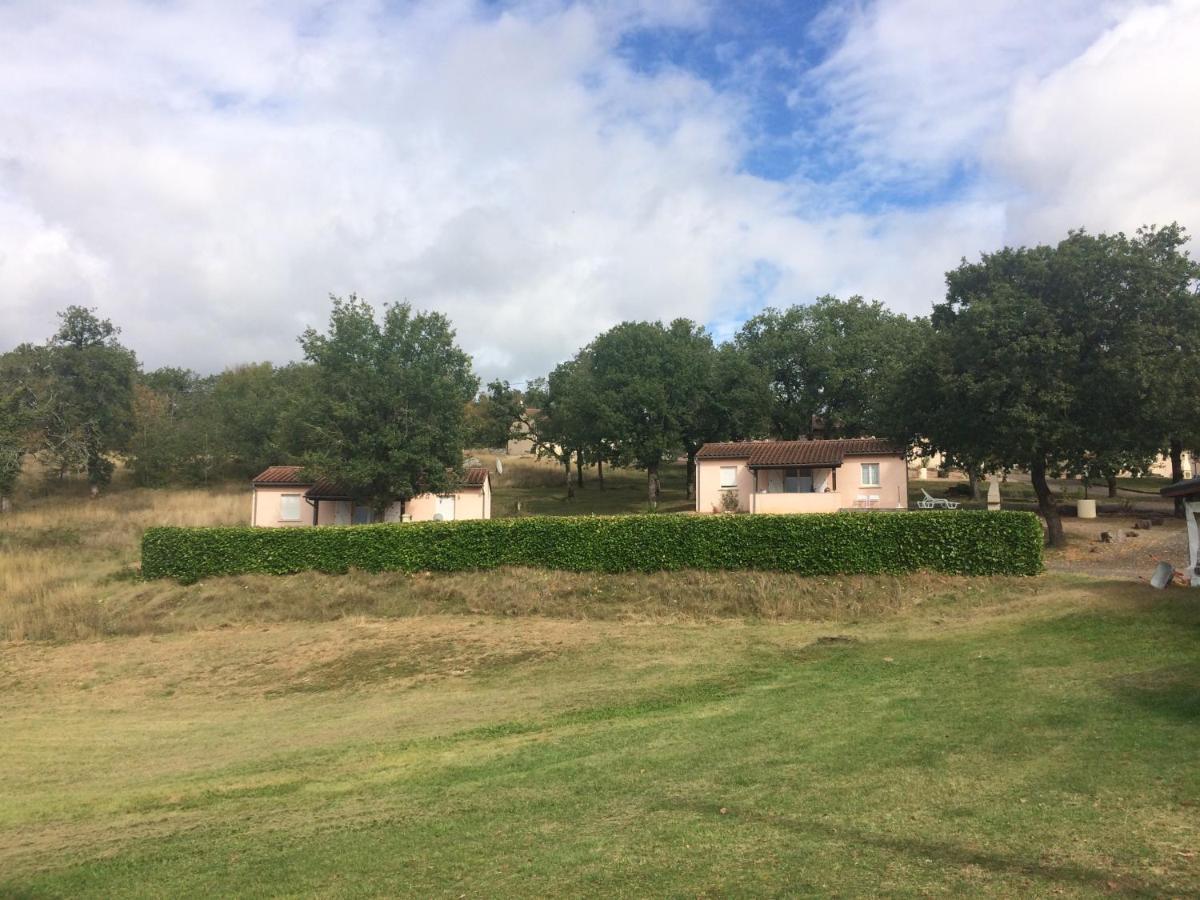 Hotel Les Sentiers Du Causse Lentillac du Causse Exterior foto
