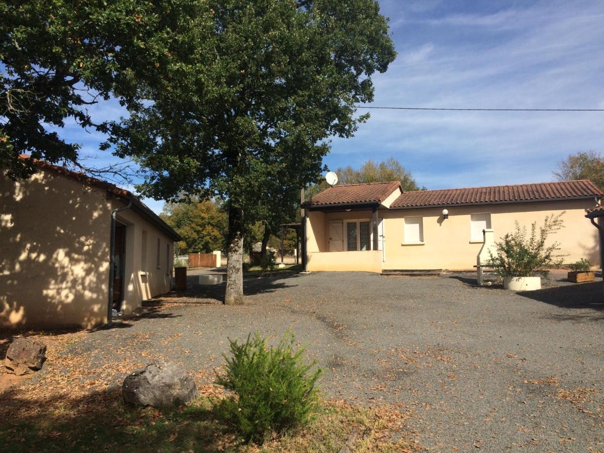 Hotel Les Sentiers Du Causse Lentillac du Causse Exterior foto